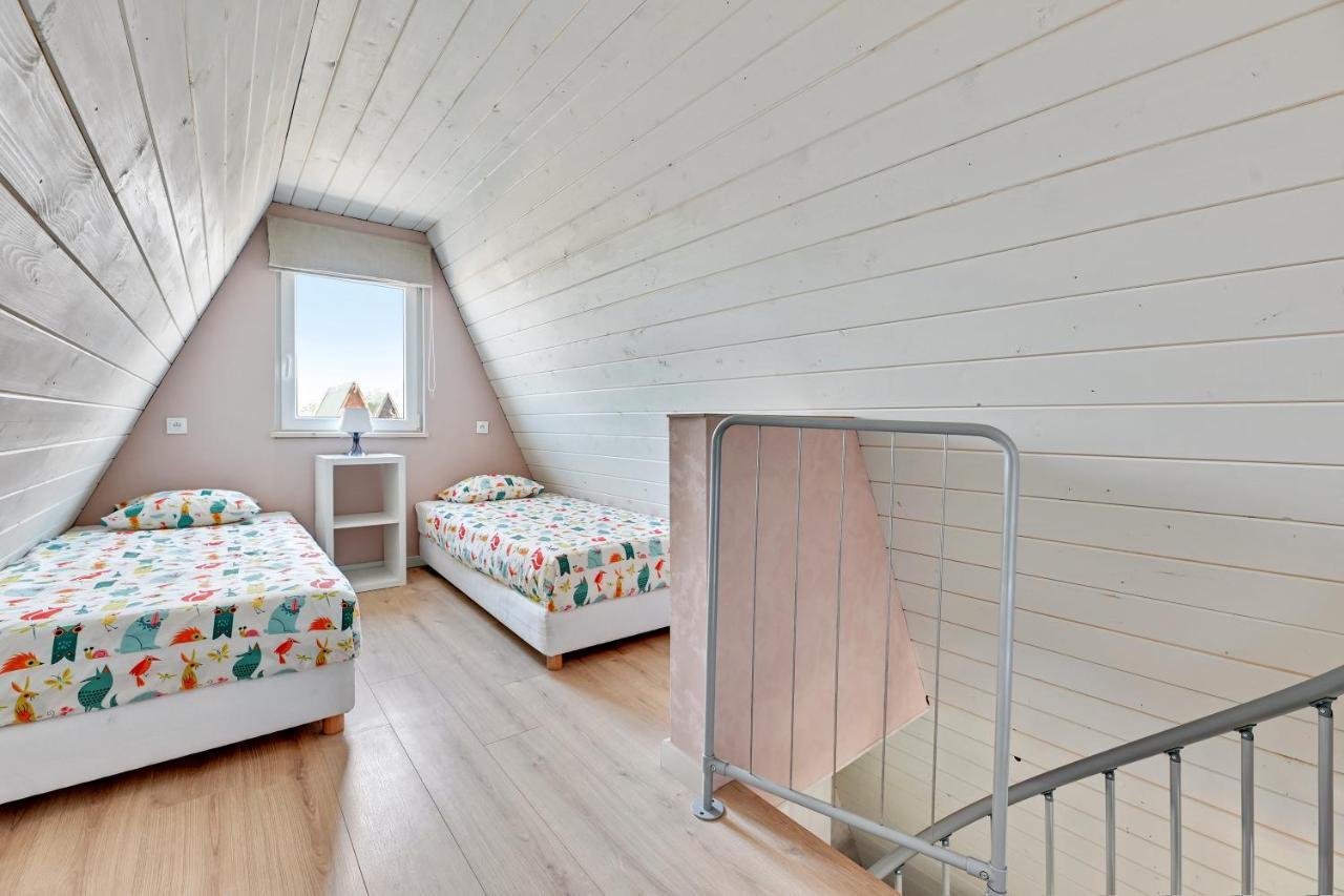 Soul Camp Nowecin Villa Leba Bagian luar foto