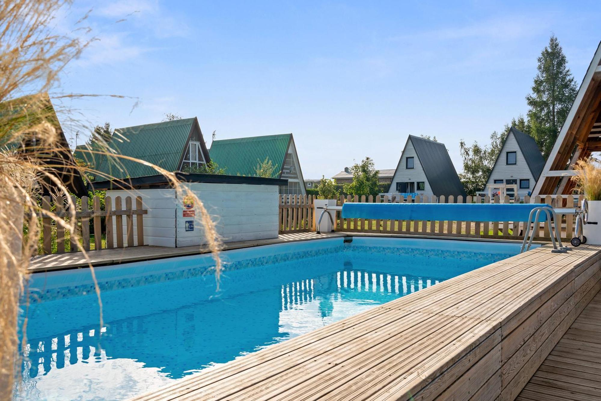 Soul Camp Nowecin Villa Leba Bagian luar foto